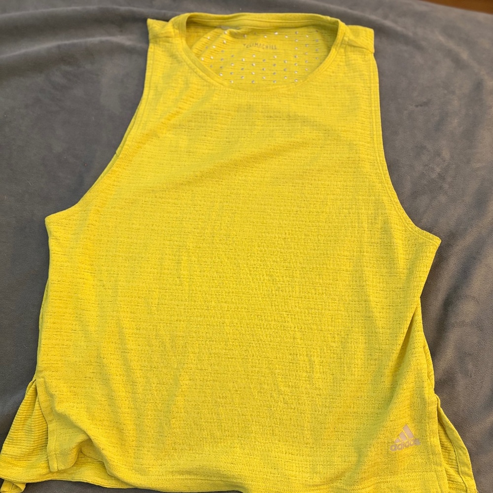yellow nike muscle tank